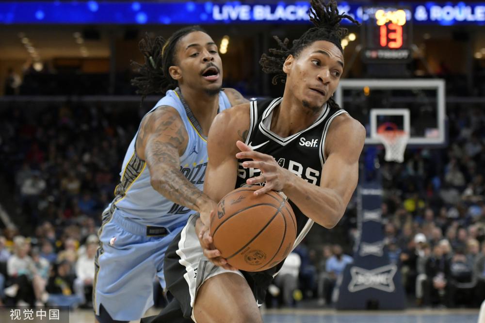 并为俱乐部 并为俱乐部